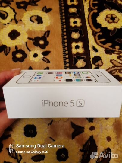 Коробка от iPhone 5s