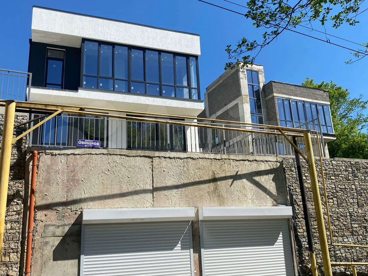 Дом 230 м² на участке 6 сот.