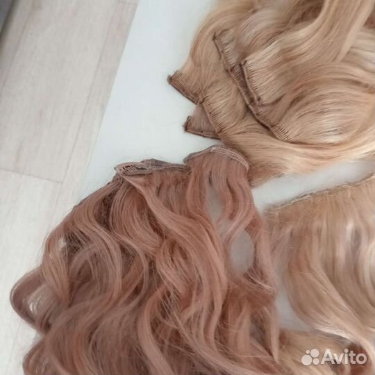 Волосы на заколках