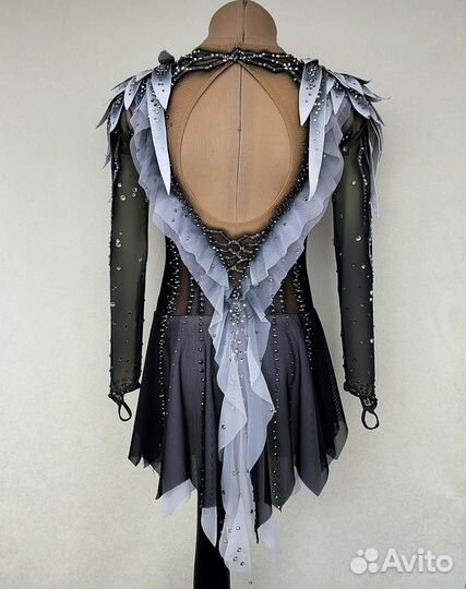 Костюм платье для фигурного катания