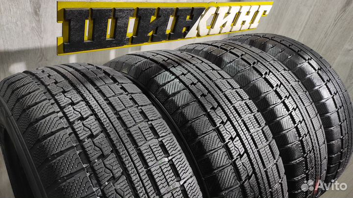 Toyo Winter Tranpath MK4a 215/60 R17