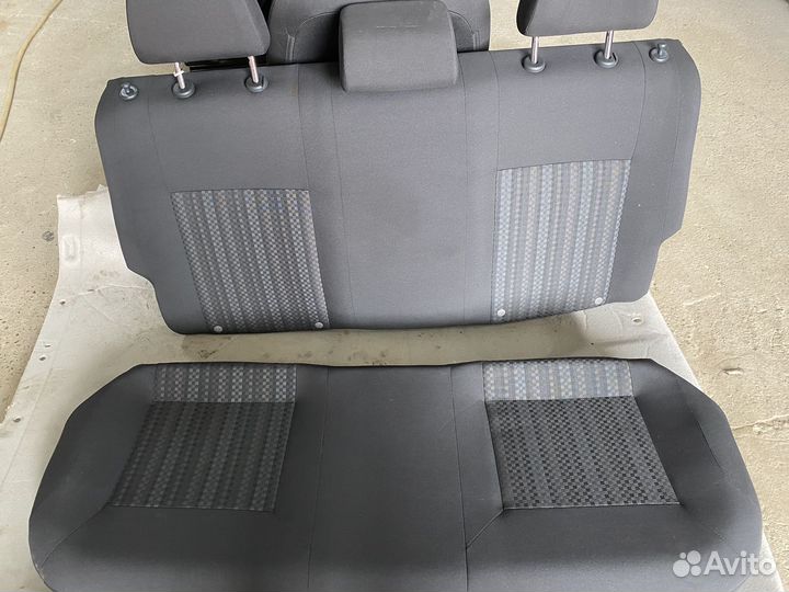 Заднее переднее сидение polo 5