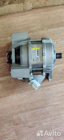 Двигататель стиральной машины