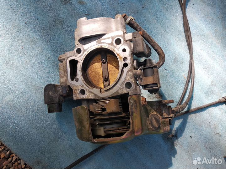 Дроссельная заслонка Honda CR-V срв 2 в сборе