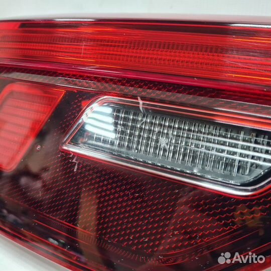 Фонарь задний левый внутренний Volkswagen Tiguan 2