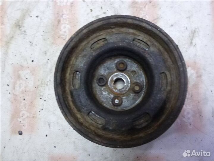 Шкив коленвала Audi A4 B5 AEB 1997