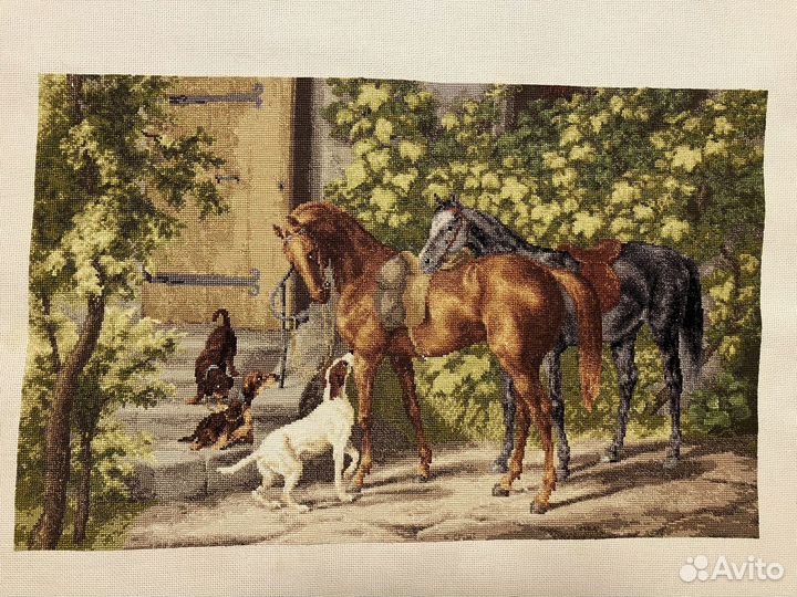 8 вышитых крестиком картин