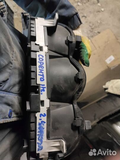 Панель приборов Kia Sorento G4KE 2011 МКПП