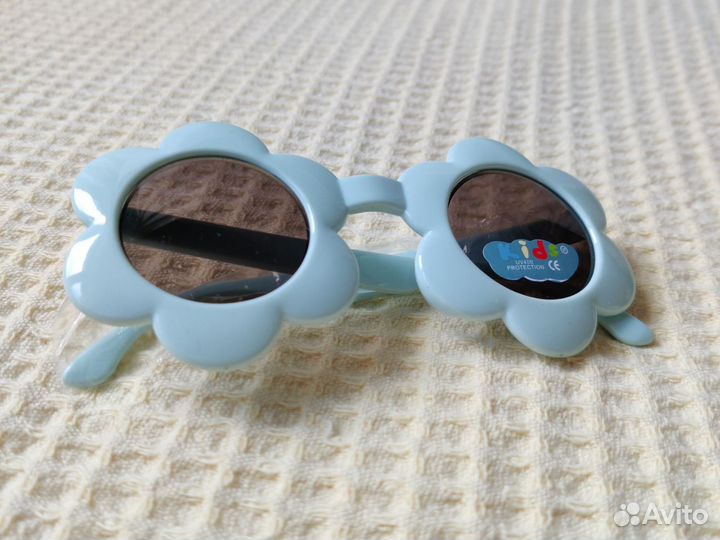 Новые солнцезащитные очки детские