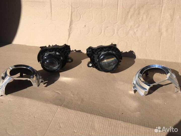 Линзы в фары Audi Q3