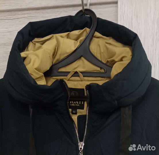 Пуховик зимний женский