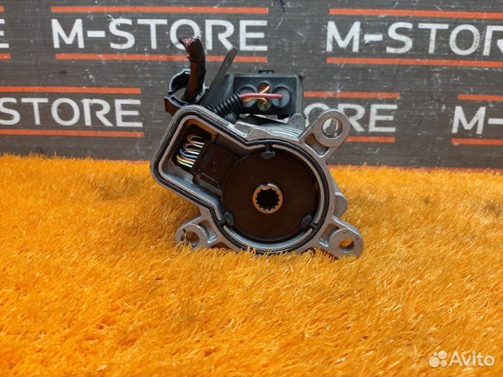 Мотор раздаточной коробки Volkswagen Touareg 7L