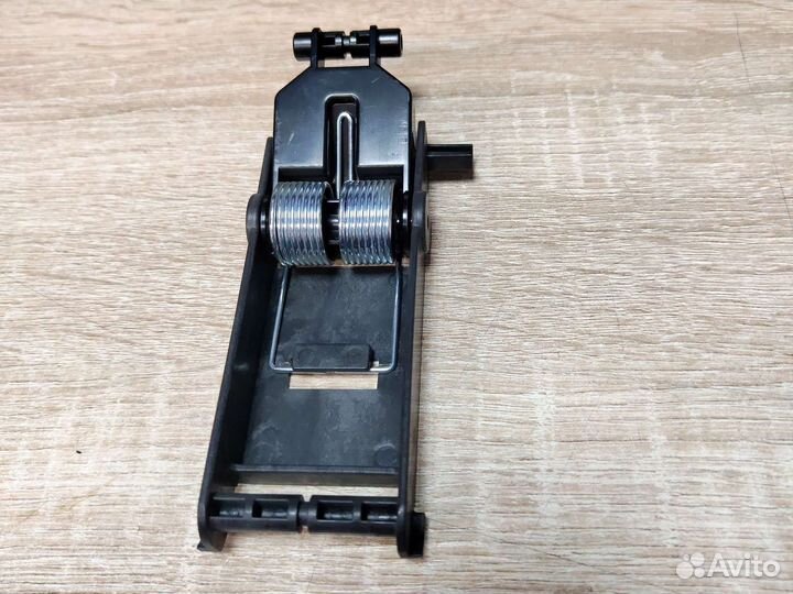 Шарнир (кронштейн) CE841-60119 для HP M125