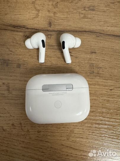 Наушники Apple AirPods Pro 1 (Lightning)