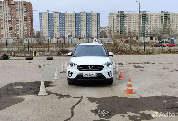 Инструктор по вождению, автоинструктор МКПП