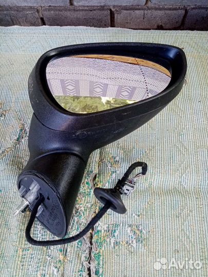 Зеркало правое Ford fiesta 2011 г