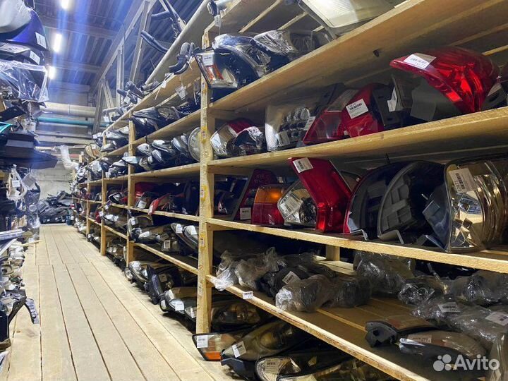 Подушка двигателя передняя левая Nissan March K13