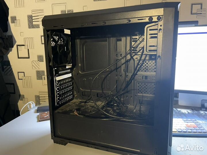 Корпус для пк aerocool aero 300. Middle tower