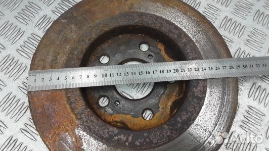 Диск тормозной задний toyota avensis T27 (BUK17LR0