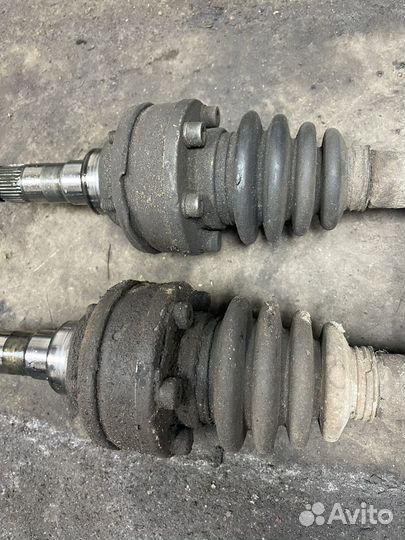 Привод передний Audi 80 B3