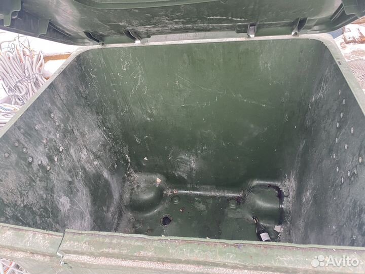 Мусорный бак