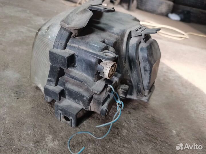 Фара Audi a4b5 дорест