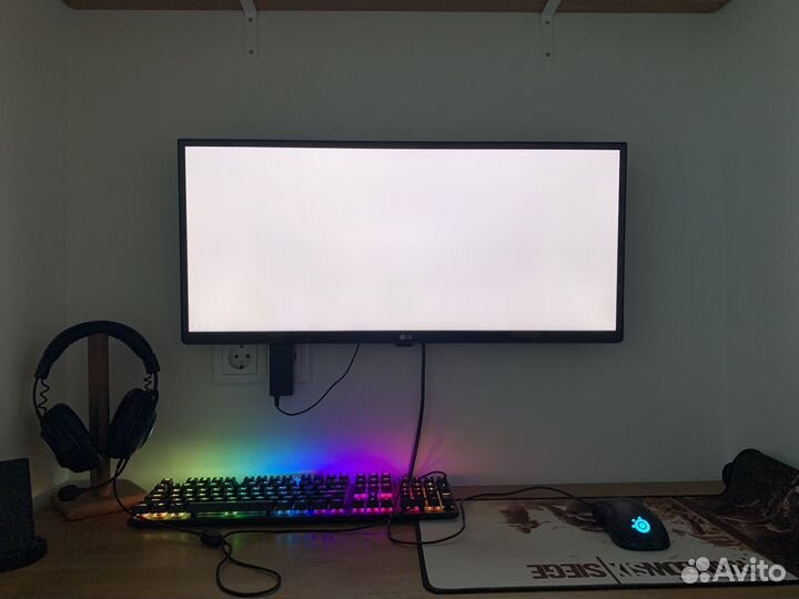 Монитор LG 29