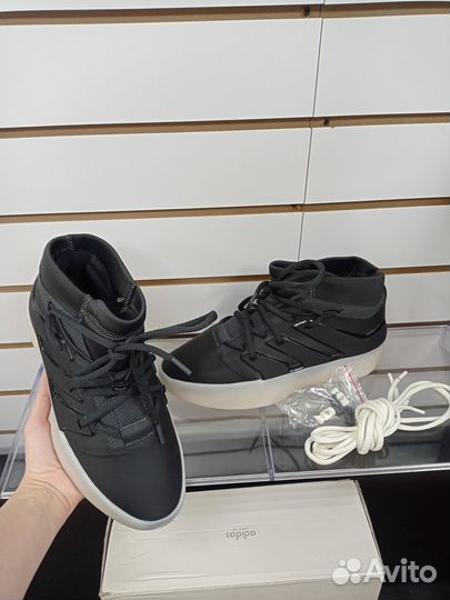 Кроссовки Adidas x Fear of God 2023