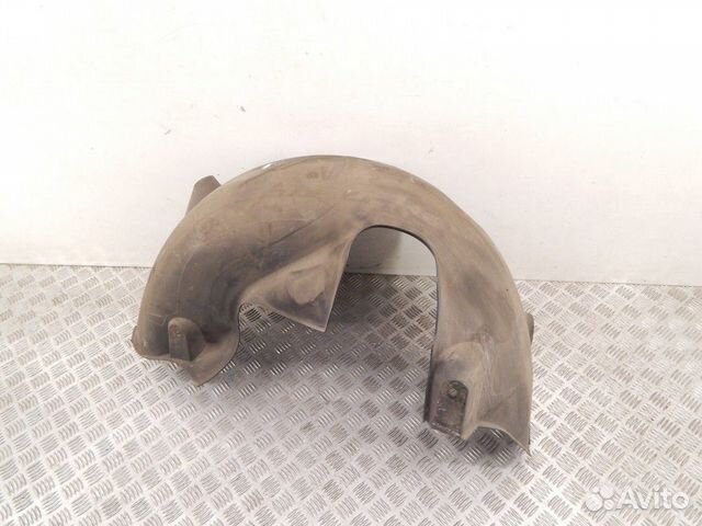 Защита крыла (подкрылок пластиковый) BMW E83