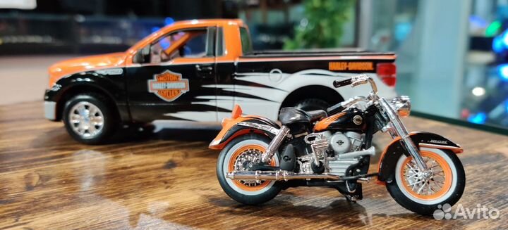 Модель авто Ford F-150 STX и мото Flh Duo Glide