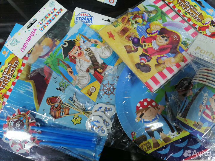 Набор одноразовой посуды. 