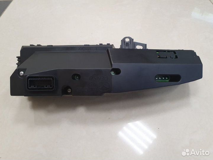 Дисплей информационный Mazda Mazda3 BL Z6 2011