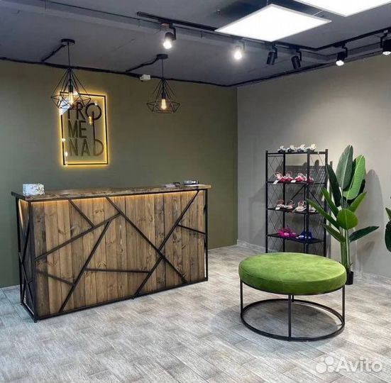 Ресепшен с подсветкой в стиле лофт