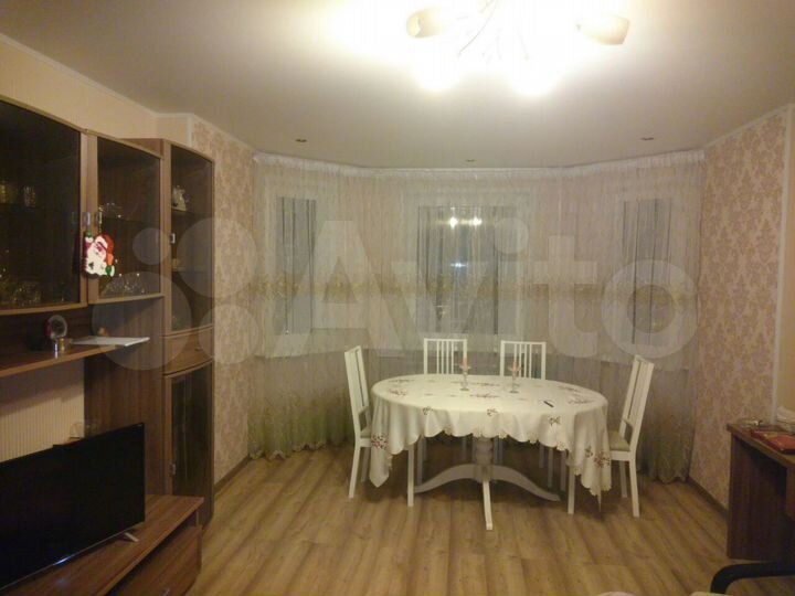 2-к. квартира, 50 м², 10/20 эт.