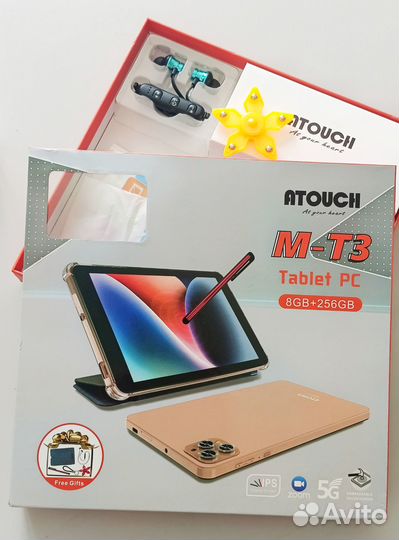 Планшет с клавиатурой и стилусом