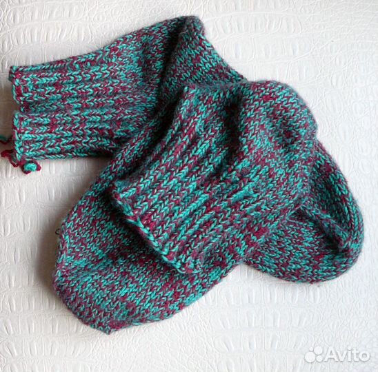 Теплые носки ручной вязки