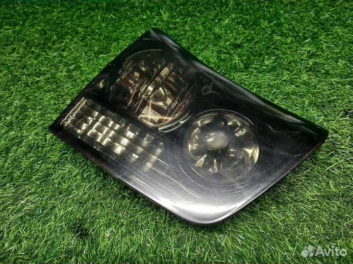 В наличии: Фонарь задний правый Lexus RX300