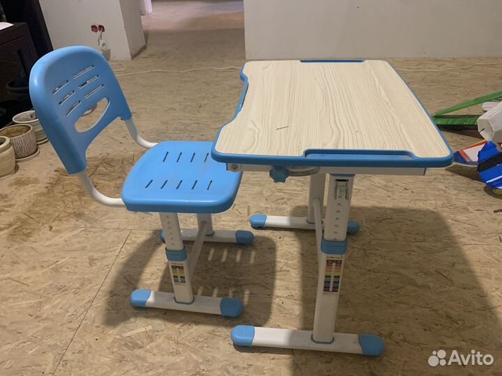Растущая парта и стул