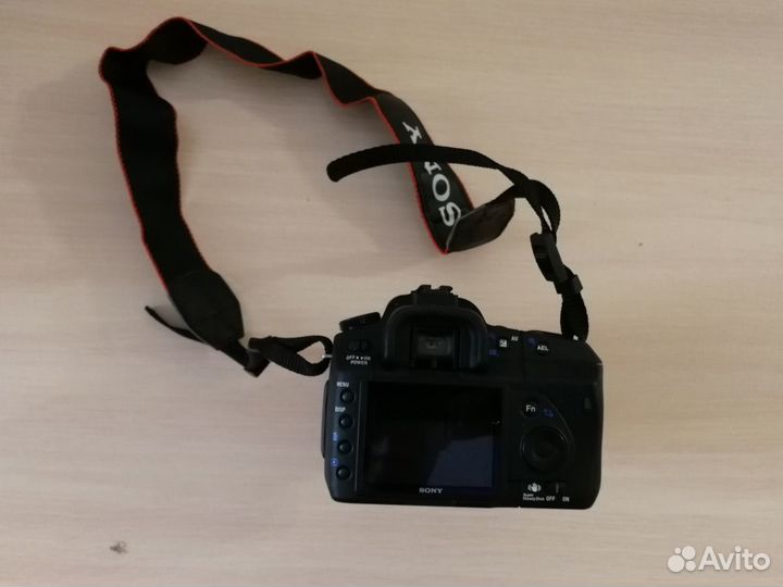 Фотоаппарат Sony dslr-A200K и штатиф ECS-3570