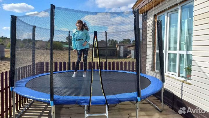 Батут 366 см с сеткой и лестницей
