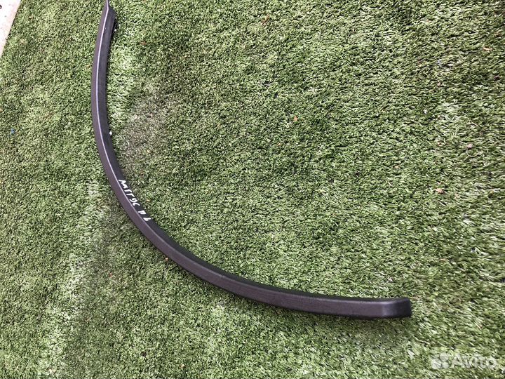 Молдинг переднего левого крыла лада ларгус