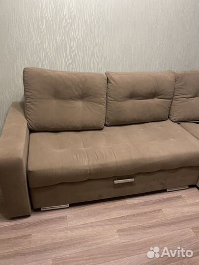 Угловой диван