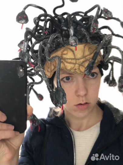 Парик на Хеллоуин. Медуза горгона