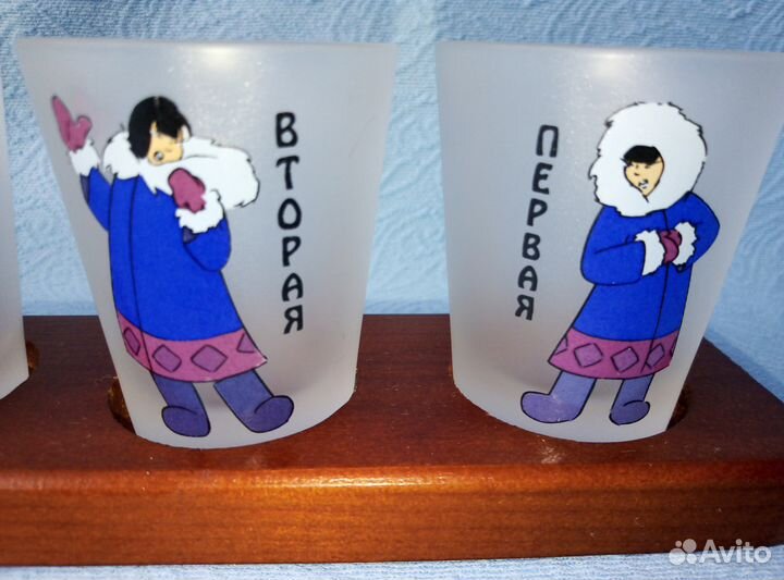 Набор 6 стопок для водки с подставкой