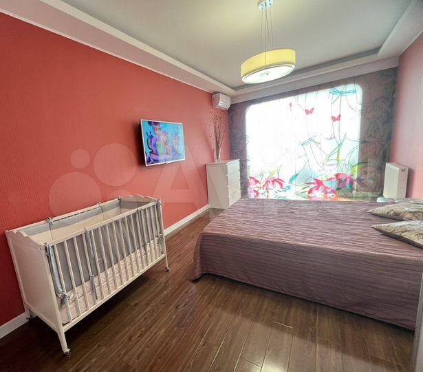 2-к. квартира, 85 м², 6/19 эт.