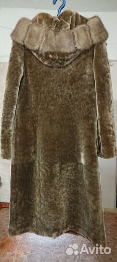 Шуба мутоновая с капюшоном из норки 44 46