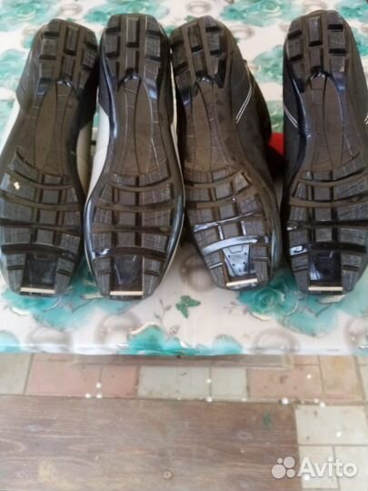 Лыжные ботинки