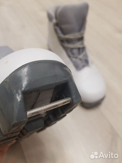 Лыжные ботинки классические