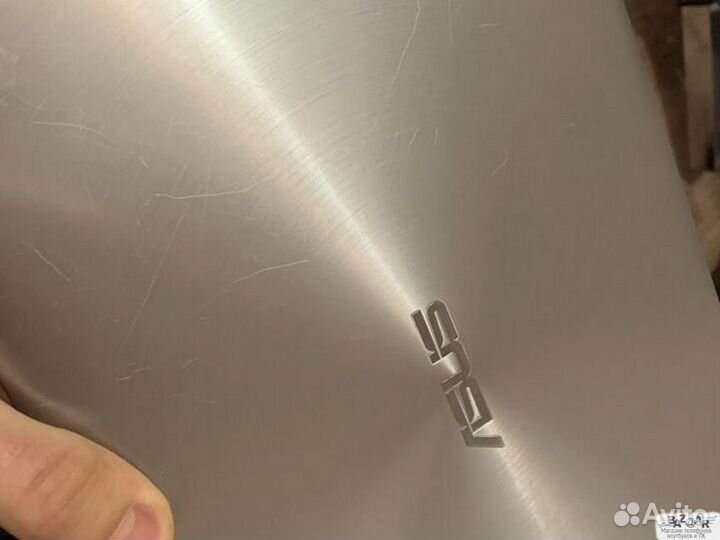 Нэтбук Asus Ux310U