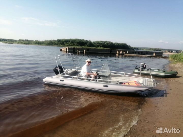 Лодка Master 440